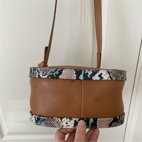 $158 NWT Madewell Sydney Tan Snake Embossed Leather Crossbody Satchel Bag - Picture 7 of 13